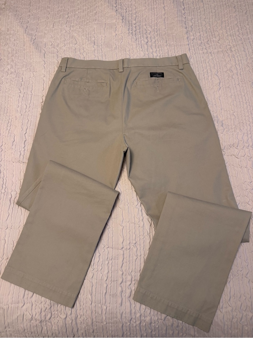 Banana Republic Emerson Chino Pants Men’s 33x32 Khaki 100% Cotton NWOT
